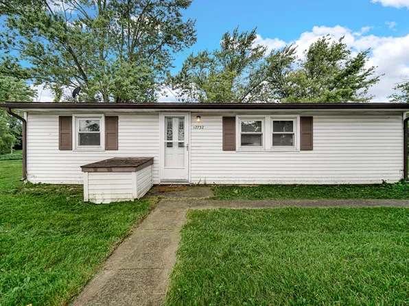 12732 Whitcomb St, Crown Point, IN 46307