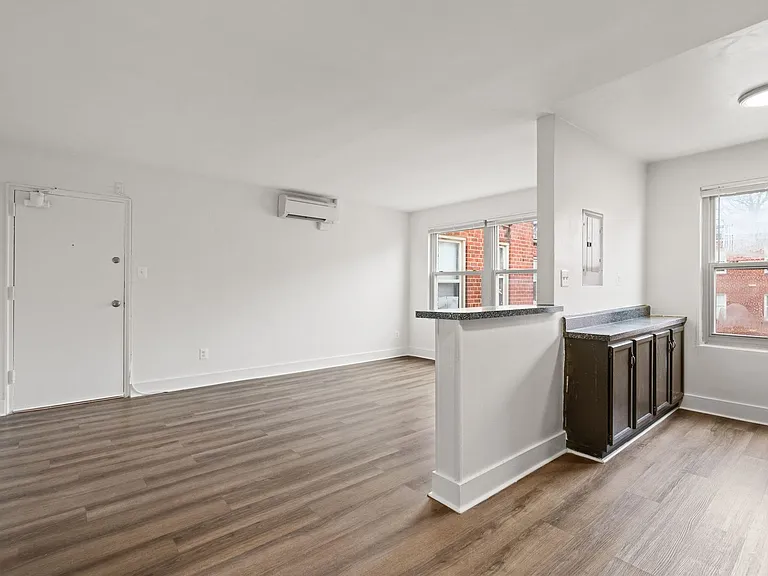 1814-1816 THE ASHTON — Photo 10