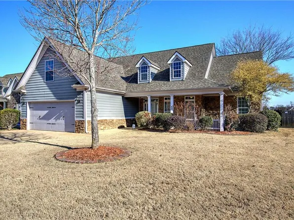 29 Autumn Turn NW, Cartersville, GA 30121