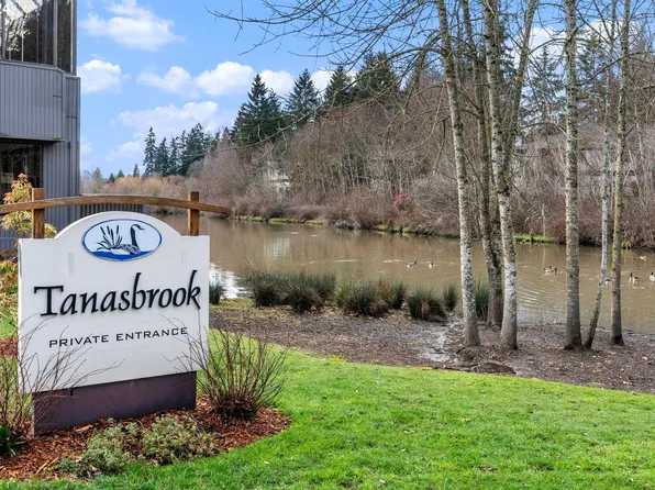 1665 NW Lakeway Ln, Beaverton, OR 97006