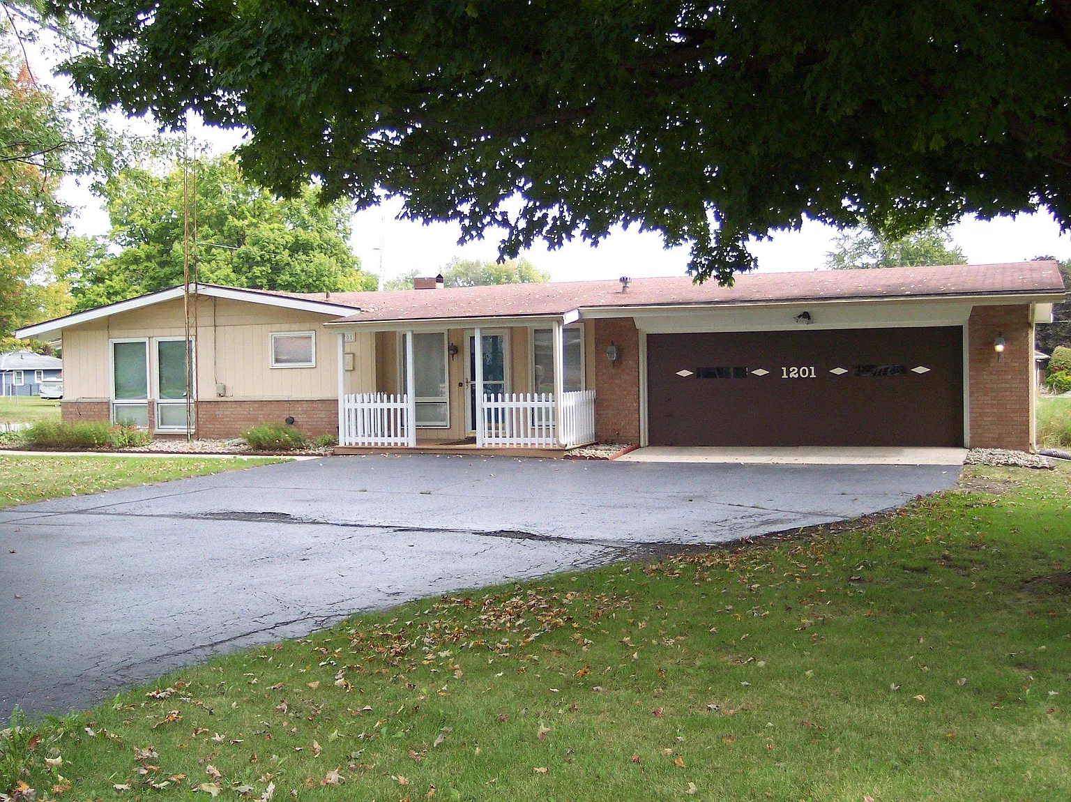1201 Ranch Rd photo 1