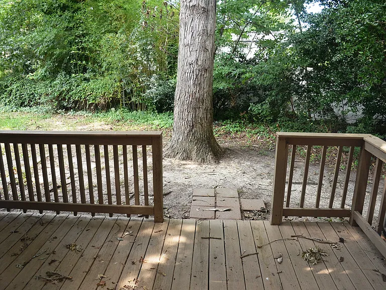 445 Benlea Cir — Photo 11