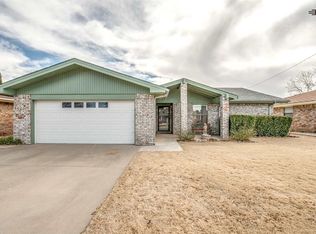 1325 W Caprock St, Hobbs, NM 88240