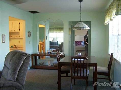 5th image of 301 Andover Pl #187