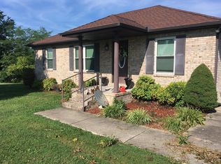 163 Maple Grove Rd, Lafayette, TN 37083