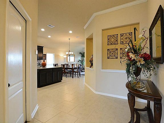 3rd image of 7810 Lago River Ln