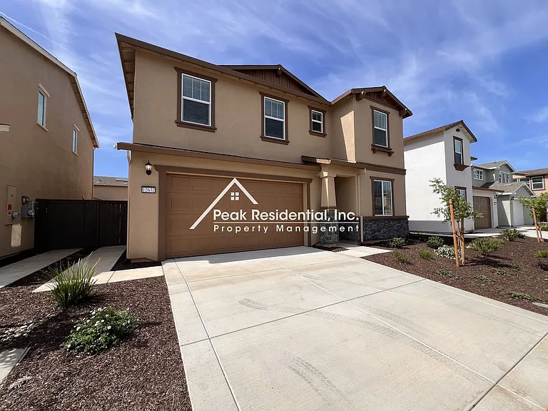 12632 Hereford Ave — Photo 3