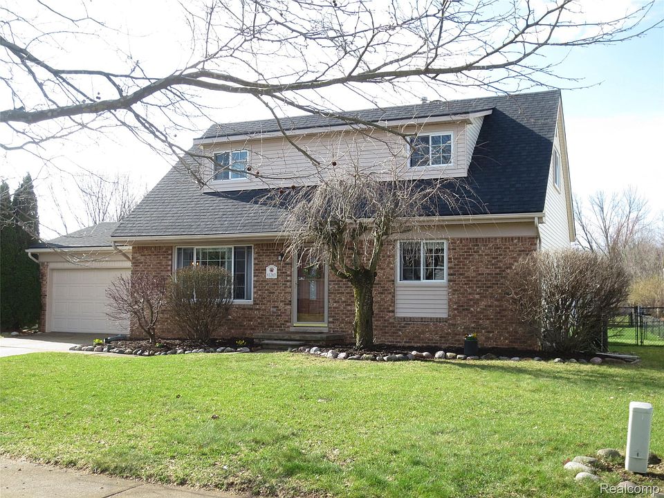 1st image of 61365 Creekview Dr