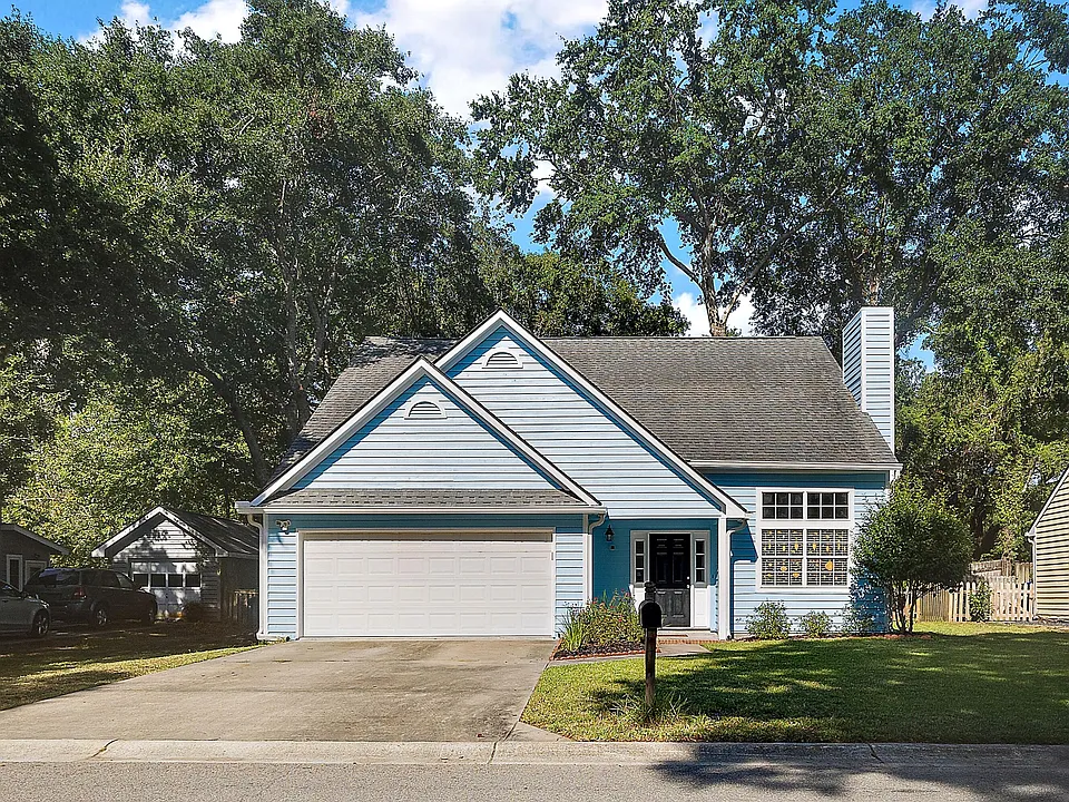 1379 Center Lake Dr