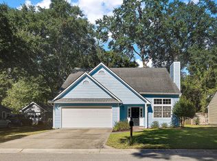 1379 Center Lake Dr, Mount Pleasant, SC 29464