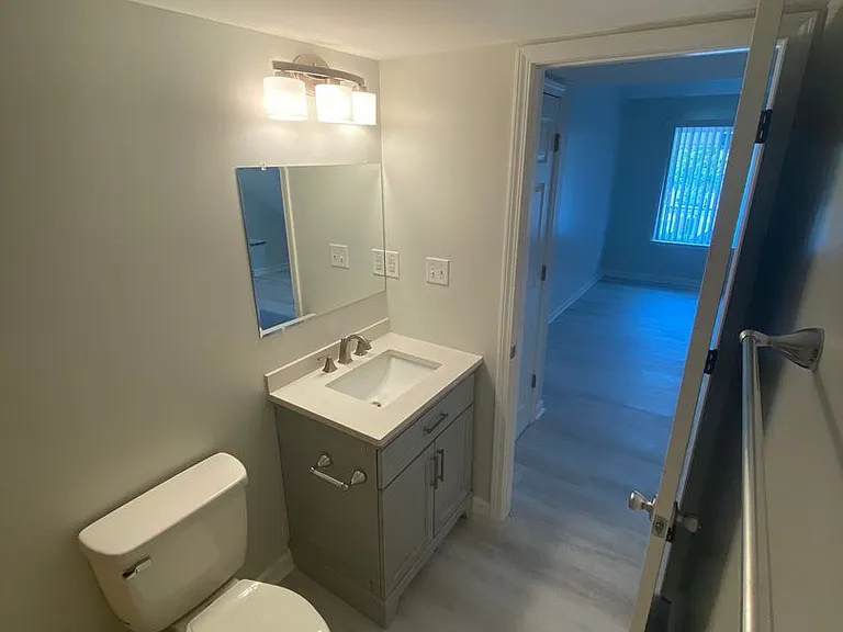 307 Wilson Ave #15 — Photo 6