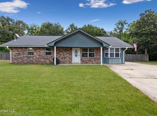 108 Burton Ct, Ocean Springs, MS 39564