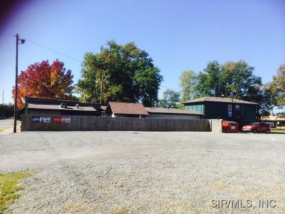 2nd image of 2401 Washington Ave