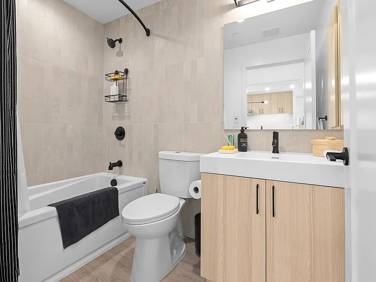 300 McRae Ave — Photo 8
