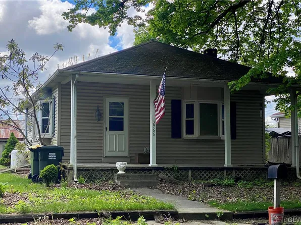 2766 Levans Rd N, Coplay, PA 18037