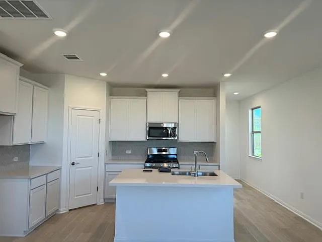 365 Papaya Dr — Photo 8