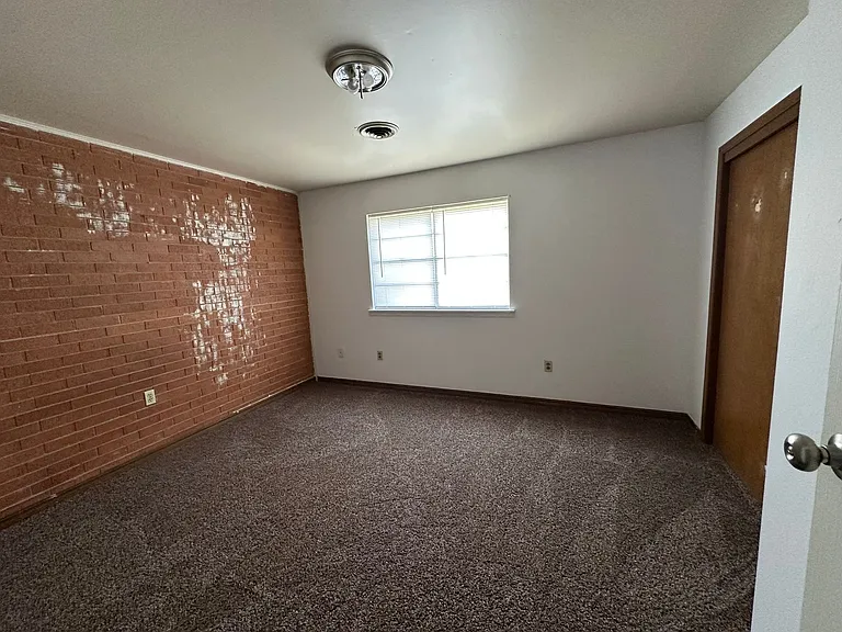 400 N Inglewood Ave — Photo 6