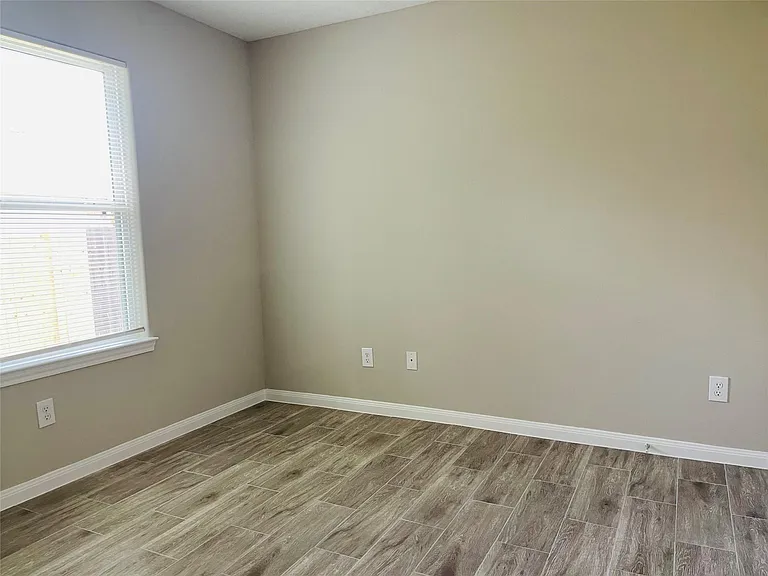 47 Road 5103 — Photo 19