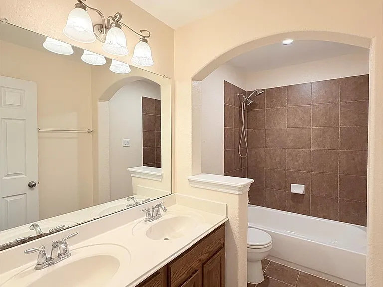 28015 Silverstream Ct — Photo 27