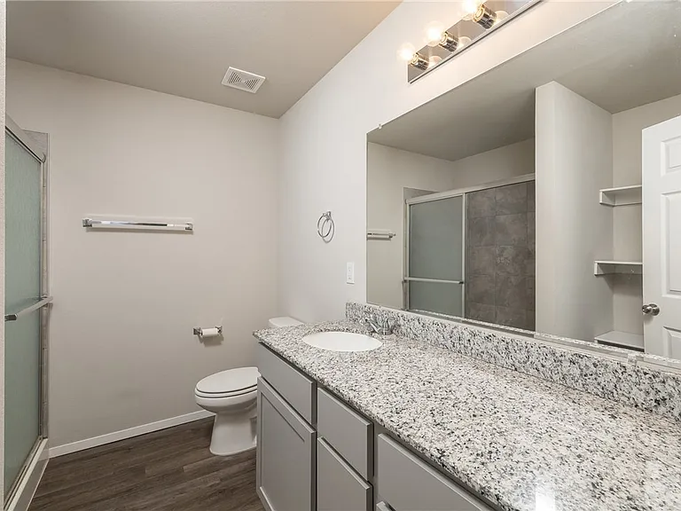 899 E Sparrow Cir — Photo 16