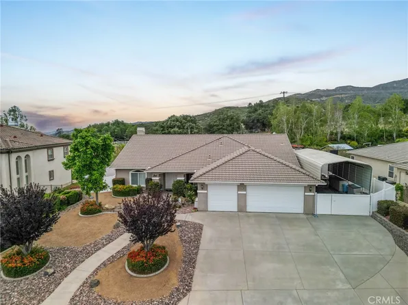 38256 Wild Poppy Ln, Yucaipa, CA 92399