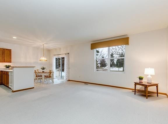 4th image of 13251 Stratford Ln