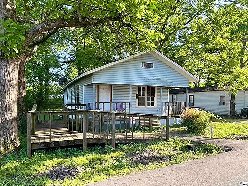 109 Marshall St Photo 1