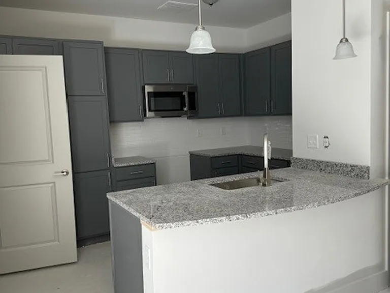 2055 Stanford Ln — Photo 147