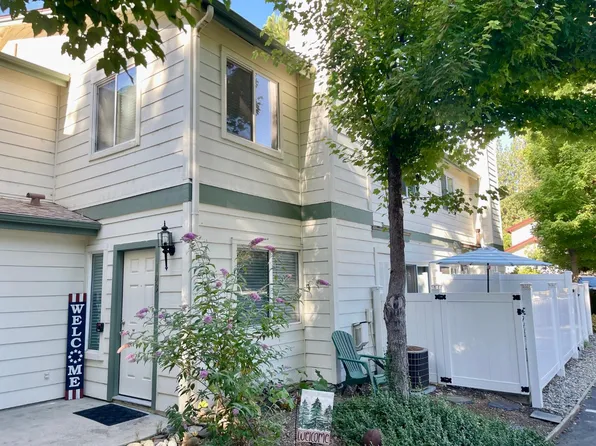 40501 Road 222 APT 103, Bass Lake, CA 93604