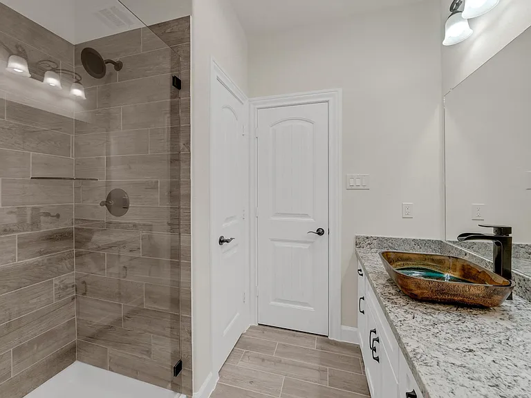 16936 W Ivanhoe — Photo 23