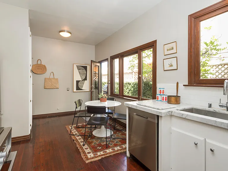 139 N Mansfield Ave #1 — Photo 20