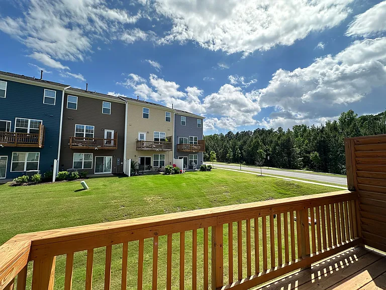 1002 Manorhaven Dr — Photo 9