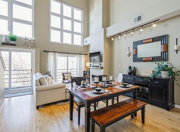 2nd image of 2827 N Lakewood Ave #Penthouse 2