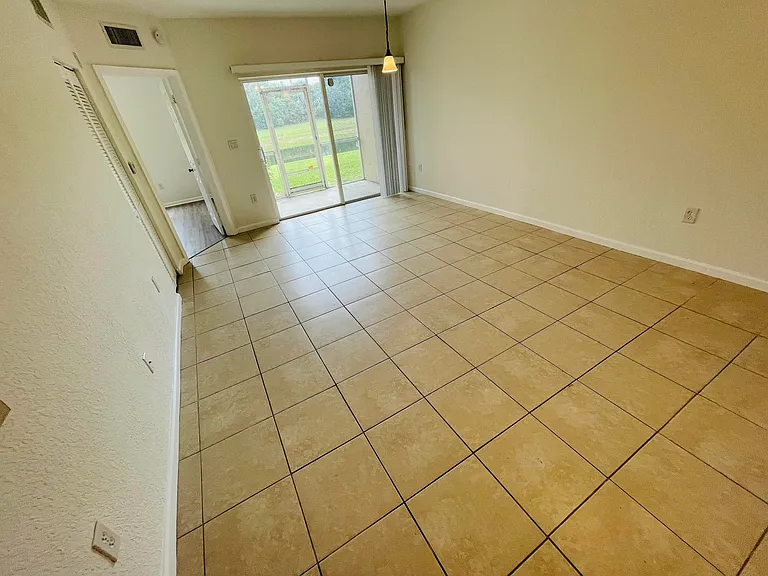 1055 Golden Lakes Blvd #212 — Photo 6