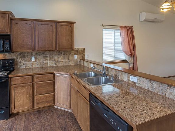 5th image of 4406 E Vantage Ln