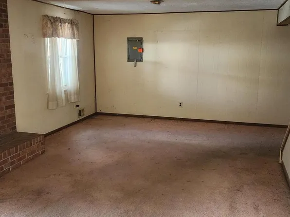 1007 Sitka Spruce Ln, Sykesville, MD 21784