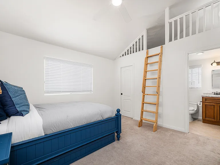 117 Marine Ave #B — Photo 16