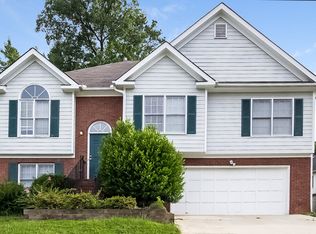 605 Oxford Crest Ct, Lawrenceville, GA 30043