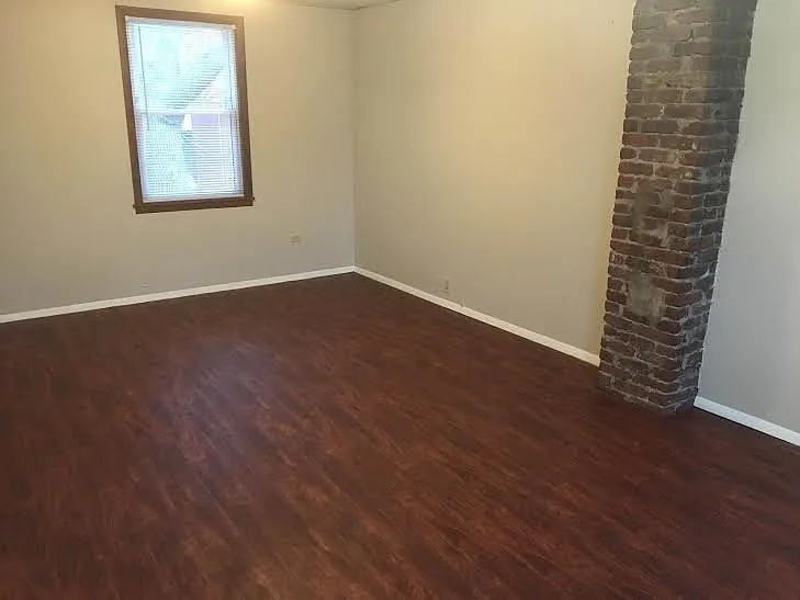 322 Lehigh Ave — Photo 11