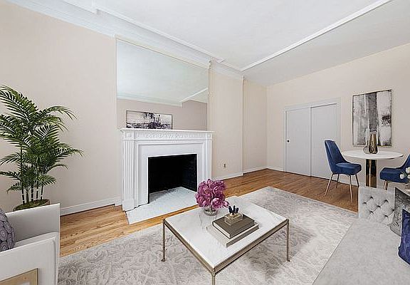 4th image of 14 E 73rd St APT 5A