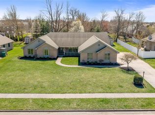 3835 Maple Grove Ln, Dayton, OH 45440