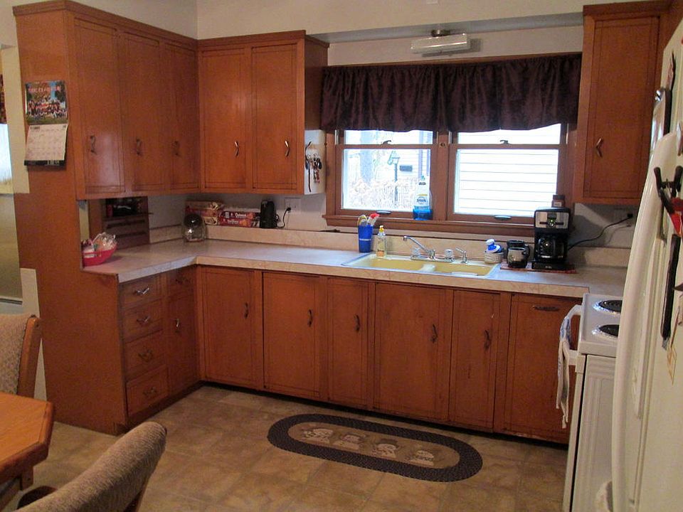 2331 Wisconsin Ave, New Holstein, WI 53061 Zillow