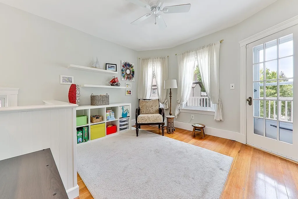 2 bed, 1292 sqft, $3,200 — Photo 2