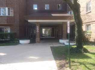 321 S Roselle Rd, Schaumburg, IL 60193