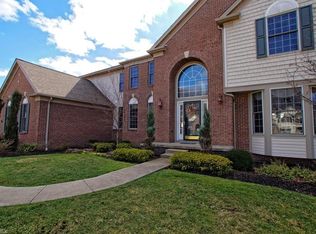 8256 Hemingway Ln, Concord Township, OH 44060