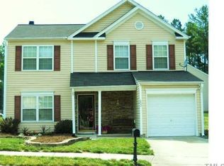 203 Pebblestone Dr, Durham, NC 27703