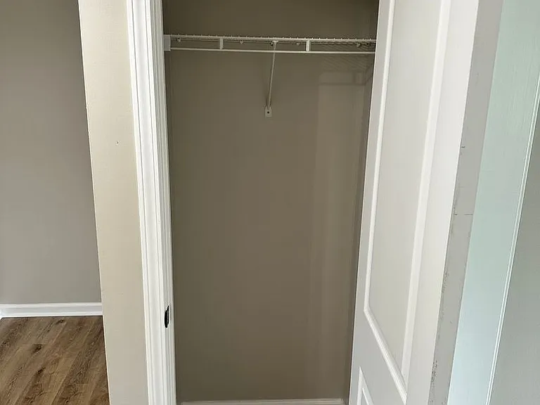 201 Belton Dr — Photo 39