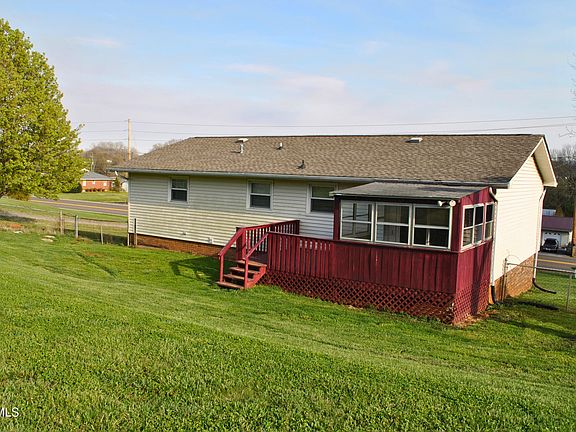 5th image of 5919 Carters Valley Rd