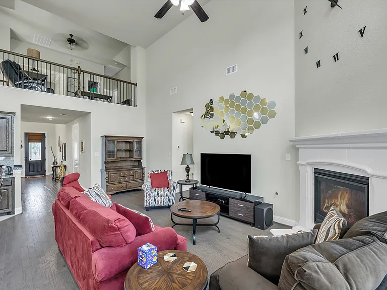 5520 Palisades Dr — Photo 25