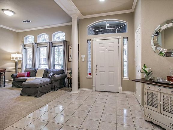 2nd image of 3010 Manor Ct N